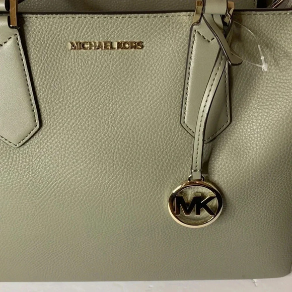 Michael Kors Gray Pebbled Leather Kimberly Tote Bag NWT - Picture 4 of 9